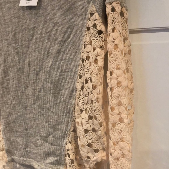 Grey and cream sweater - Picture 4 of 4